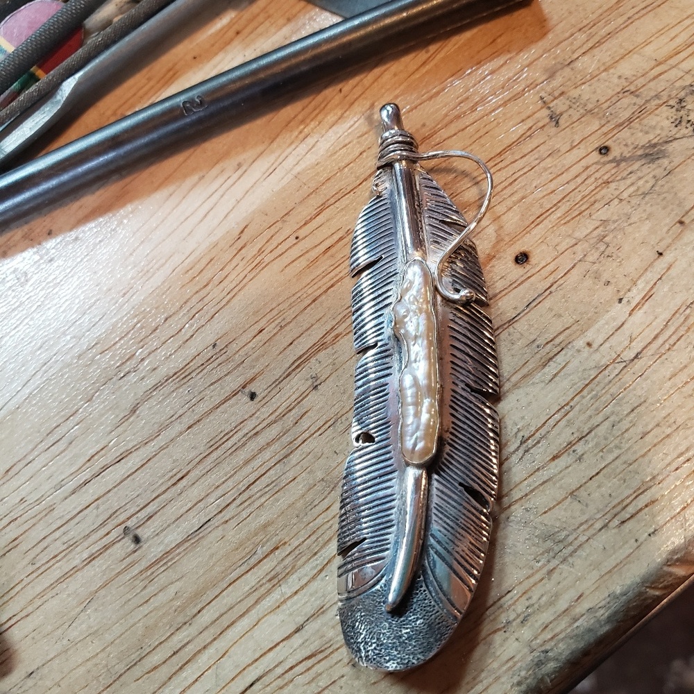 FOR LAURA ONLY FEATHER PEARL PENDANT 2 1/2 inches